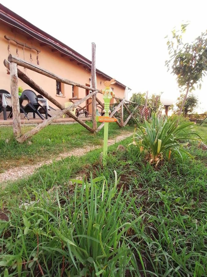 Bed and Breakfast Casale Cavatella Sermoneta Exterior foto