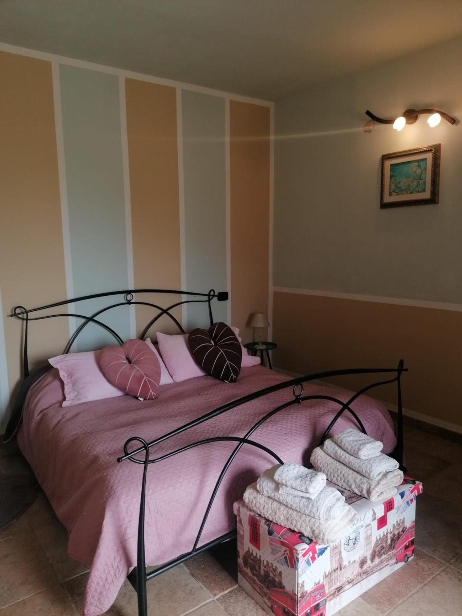 Bed and Breakfast Casale Cavatella Sermoneta Exterior foto
