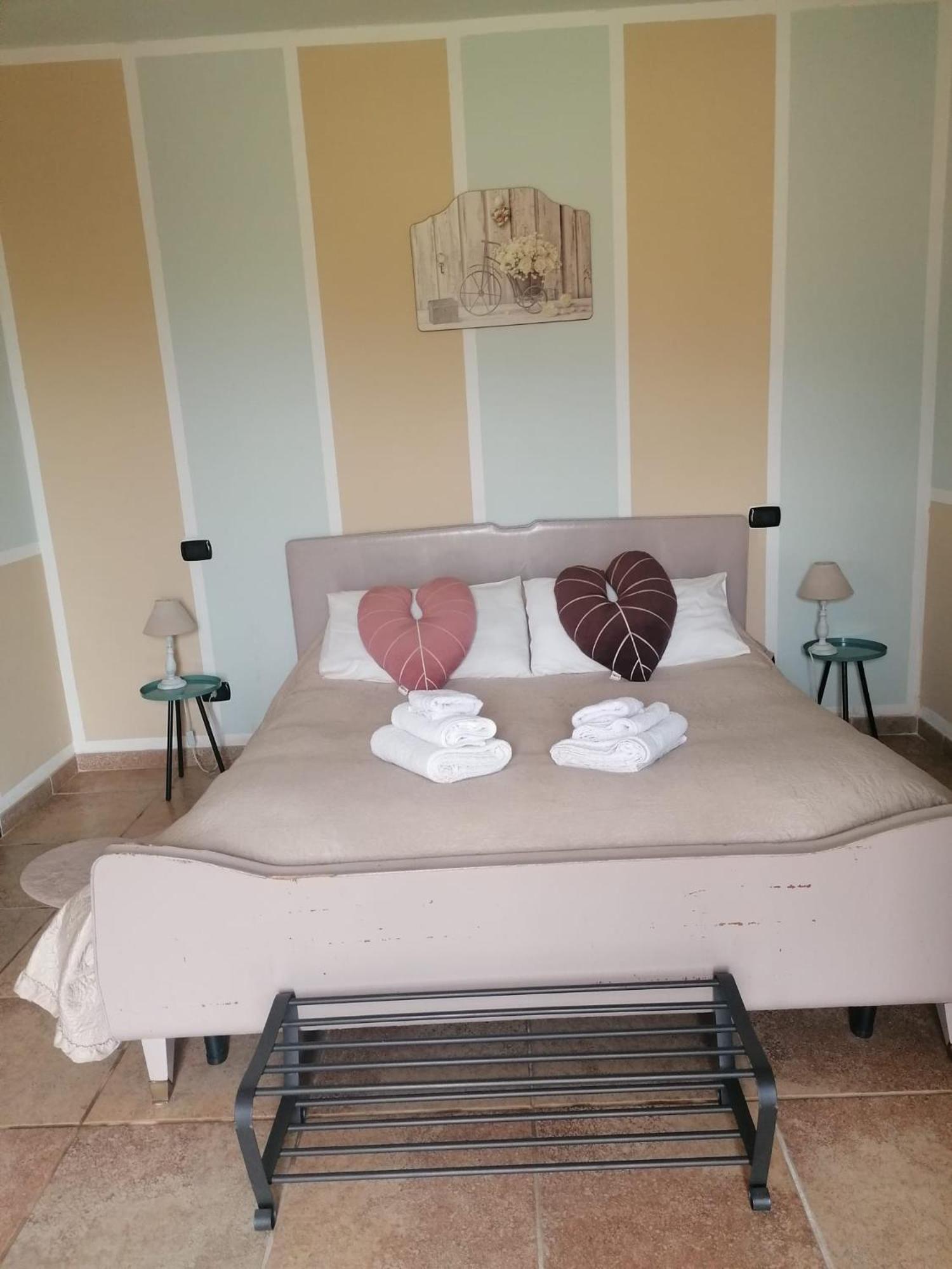 Bed and Breakfast Casale Cavatella Sermoneta Exterior foto